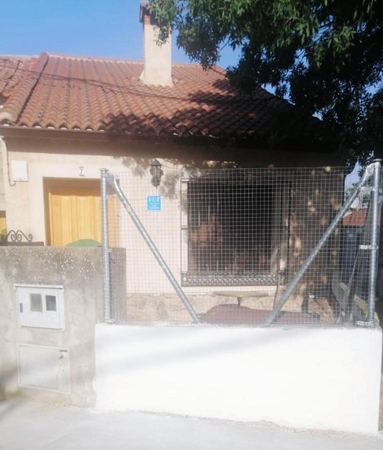 Casa De Los Abuelos Ortigosa del Monte Kültér fotó